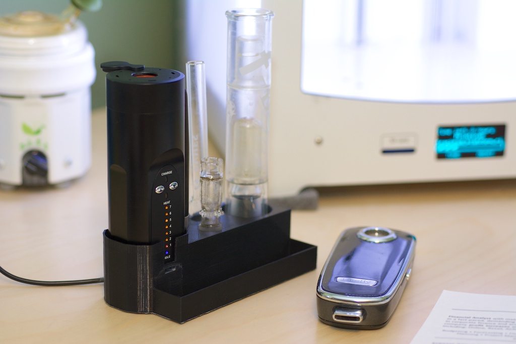 Arizer Solo Dock and Finishing up the Firefly Vaporizer Review